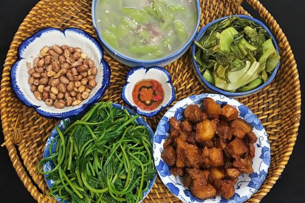 Lợi ích của bữa cơm gia đình